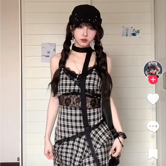 LOVELY U-DEAR DRESS - Picture 5 of 12